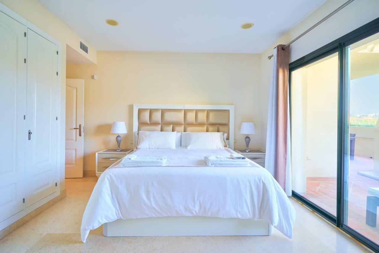 Capanes Del Golf Apartment Benahavís Екстериор снимка